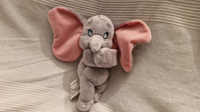 Peluche bracelet dumbo Disney