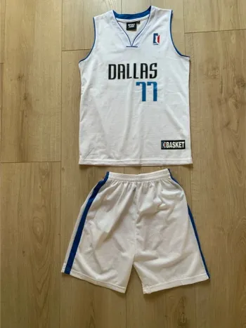 Ensemble basket-ball 🏀 Dallas 77
