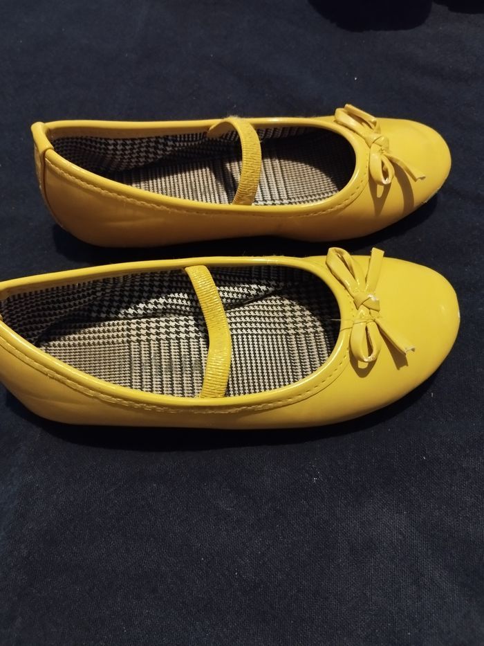 Ballerines jaunes Tissaia pointure 26 - photo numéro 3