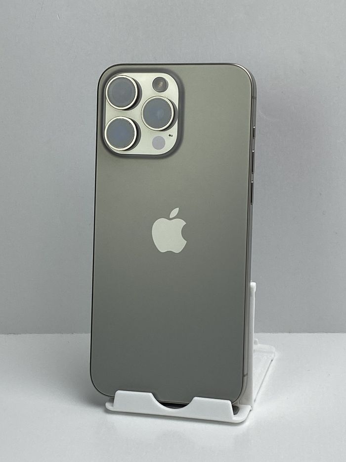 I P h o n e 16 pro max - photo numéro 4