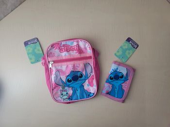 Sacoche et porte feuille Stitch