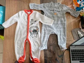 Lot 2 pyjamas 6 mois