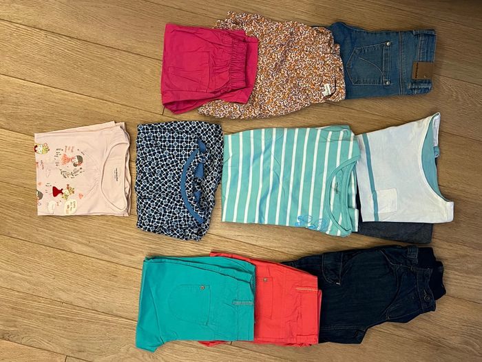 Vends lot de 10 vêtements printemps été vertbaudet 6/7 ans très bon état