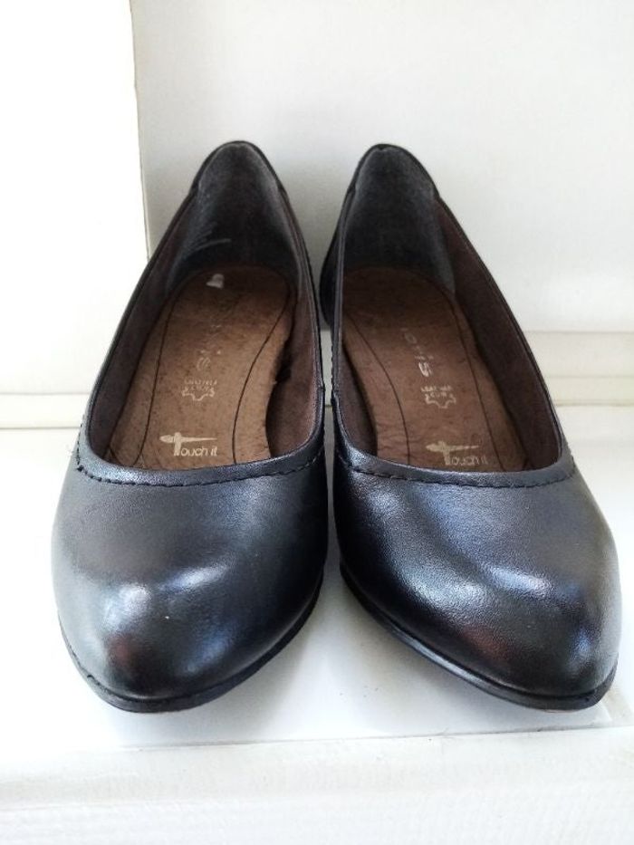 Escarpins noirs en cuir T35