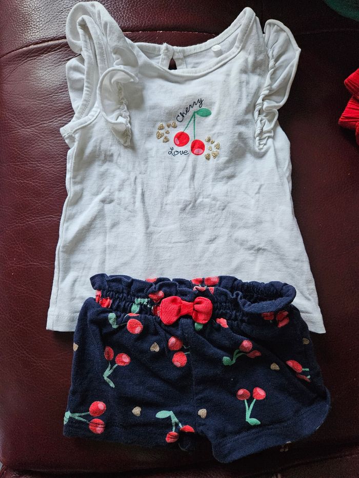 Lot Vêtements bébé fille 3 mois - photo numéro 2