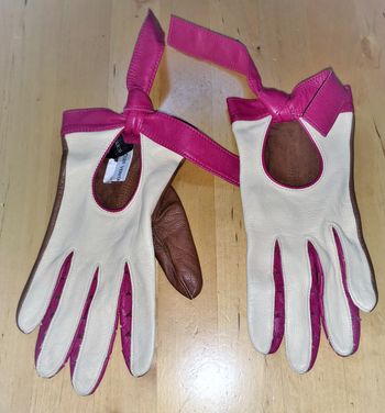 Gants en cuir "Galeries Lafayette"