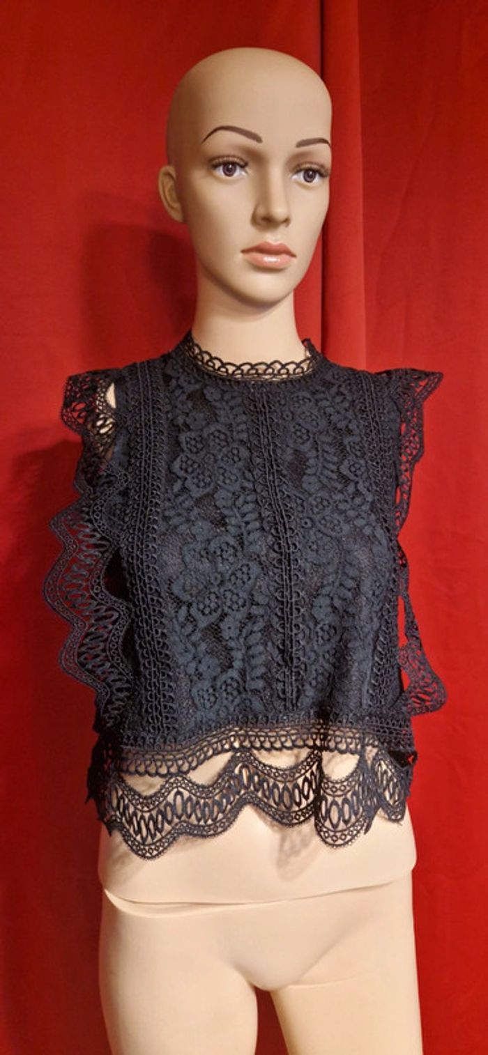 Haut noir dentelle dos transparent taille M/L