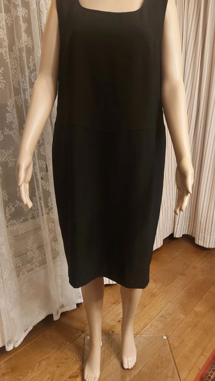 Robe noire Th.Braun t 44 - photo numéro 3