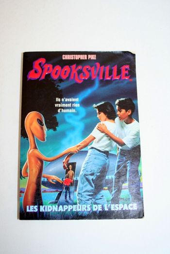 Spooksville Les Kidnappeurs de l'Espace de Christopher Pike
