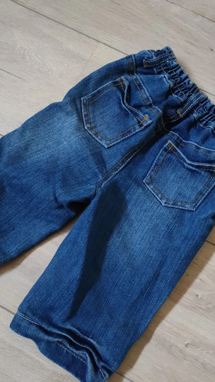 Tenue jean + tee shirt - photo numéro 3