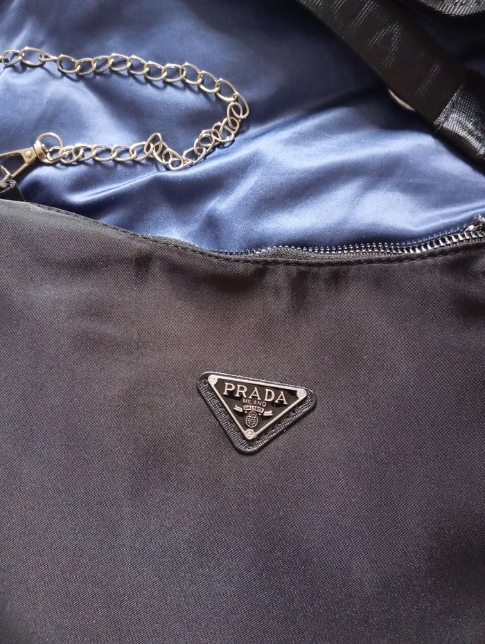Sac Prada noir bandoulière neuf - photo numéro 4