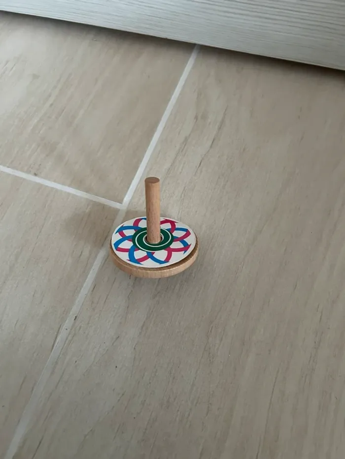 Toupie en bois deux motifs - photo numéro 2