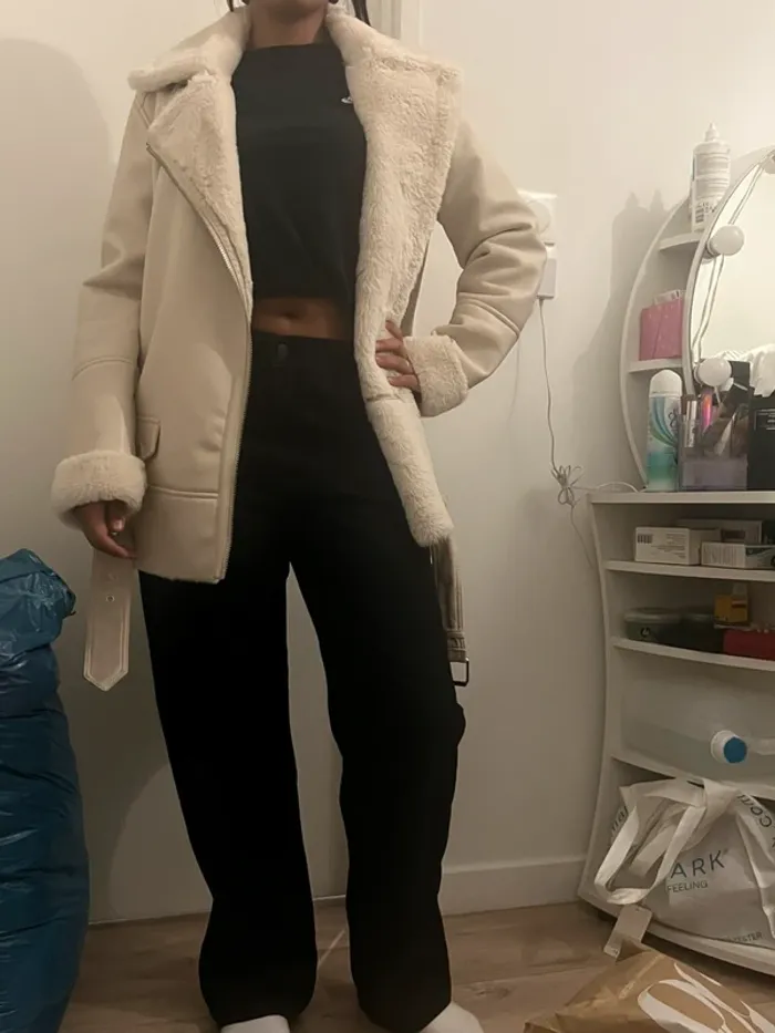Manteau stradivarius taille M porté 1 fois - photo numéro 5