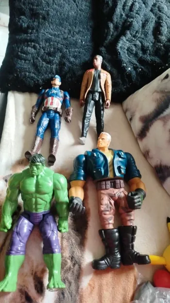 Lot figurine super héro