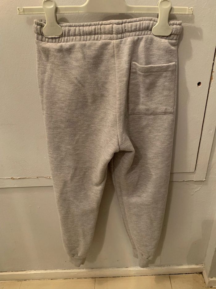 Bas de Jogging gris Zara, garçon ans Achat occasion T-shirts