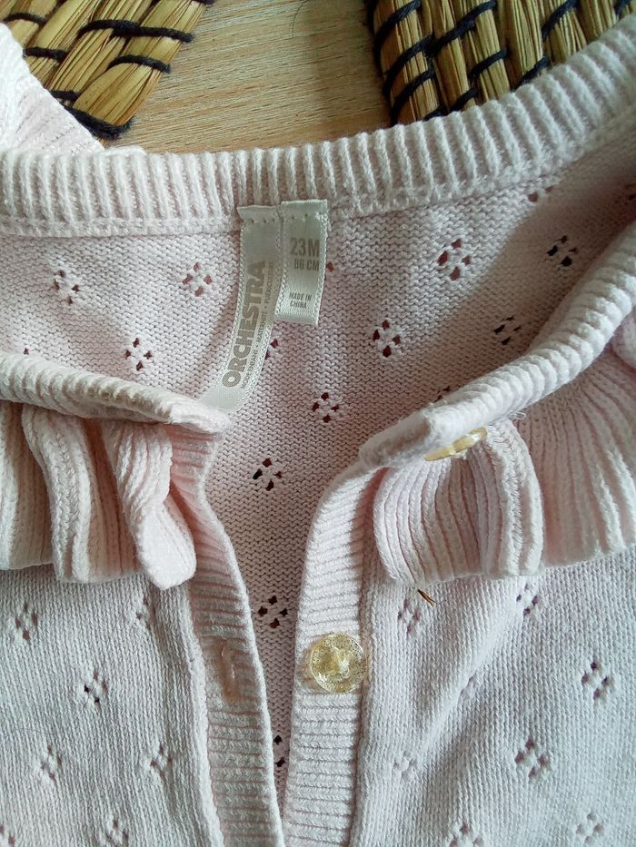Gilet rose avec jolis motifs en broderie Orchestra taille 24 mois - photo numéro 5