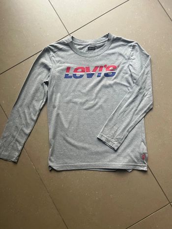 T-shirt Levis garçon 10 ans comme neuf
