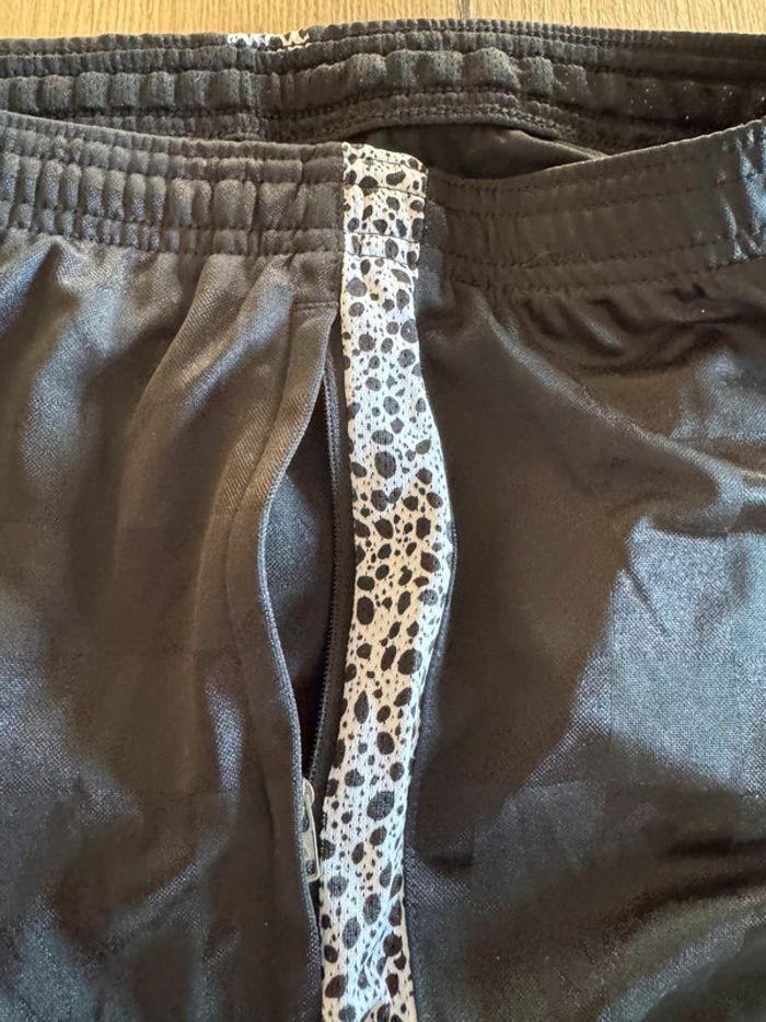 Short Nike dri-fit taille S 8-9 ans neuf avec étiquettes - photo numéro 17