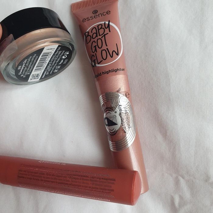 Lot 3 maquillages Catrice Essence - photo numéro 4