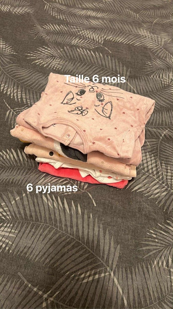 Lots de six pyjamas bébé fille