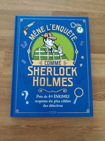 Livre Mène l'enquête comme Sherlock Holmes , très bon état