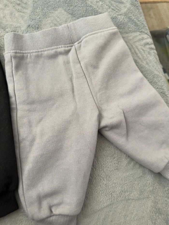 2 pantalon pour bébé - photo numéro 2
