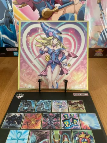 Yu-Gi-Oh! Shikishi métallisé Black Magician Girl Ichiban Kuji Vol. 4  20×20 cm