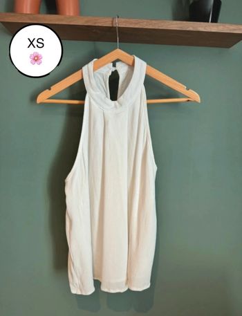 Magnifique top ras le cou blanc 👗