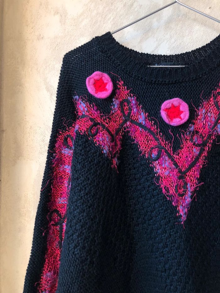Joli pull noir et rose vintage Vango L - photo numéro 3