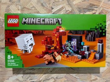 LEGO 21255 : L'embuscade au portail du Nether