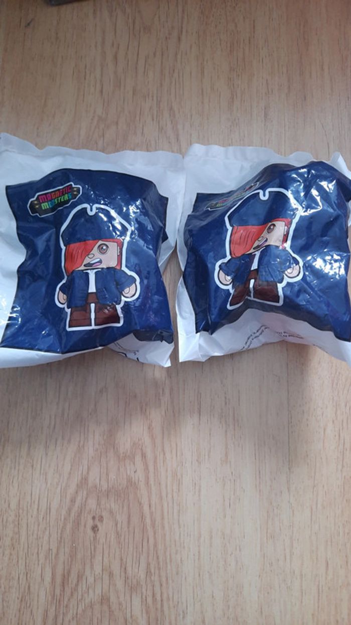 Lot magnétic monsters