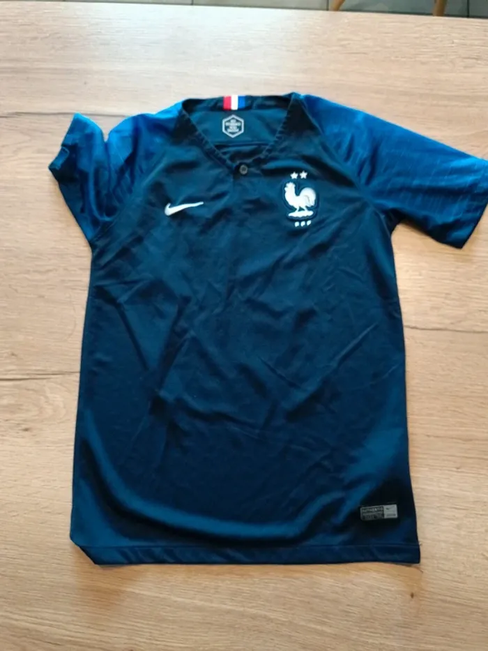 T-shirt de foot Mbappé garçon 12 ans