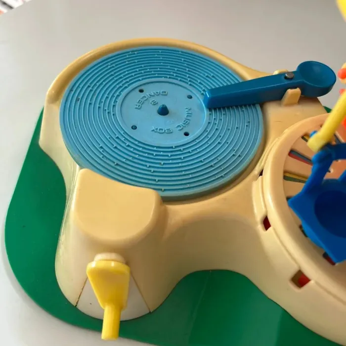 Manège à disques carrousel musical fisher price vintage - photo numéro 7