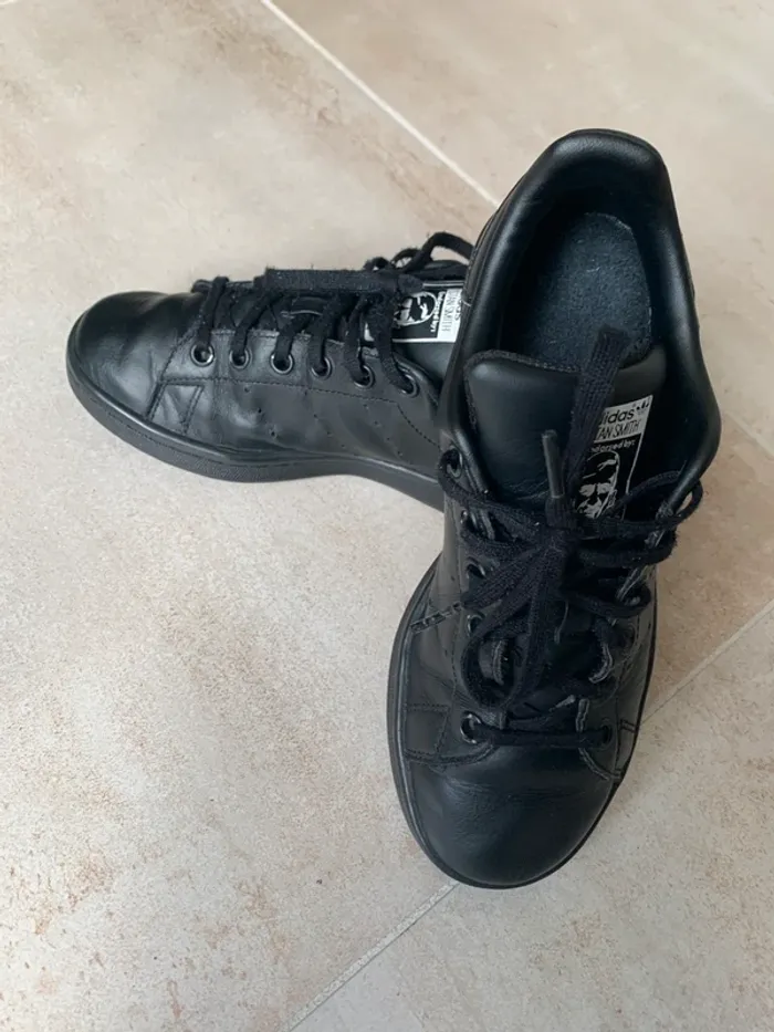 Basket Adidas Stan Smith Noire Taille 36 - photo numéro 2