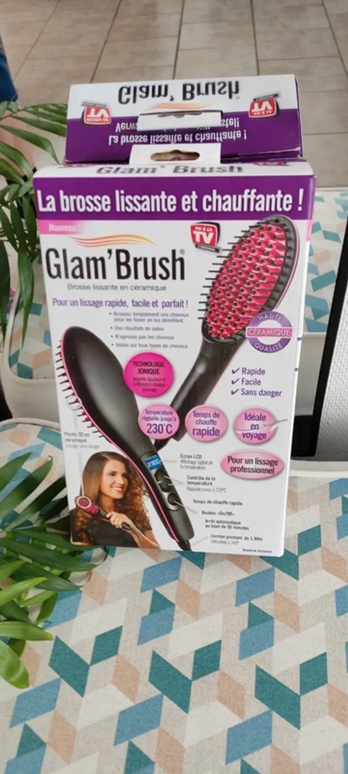 Brosse lissante et chauffante en céramique - photo numéro 4