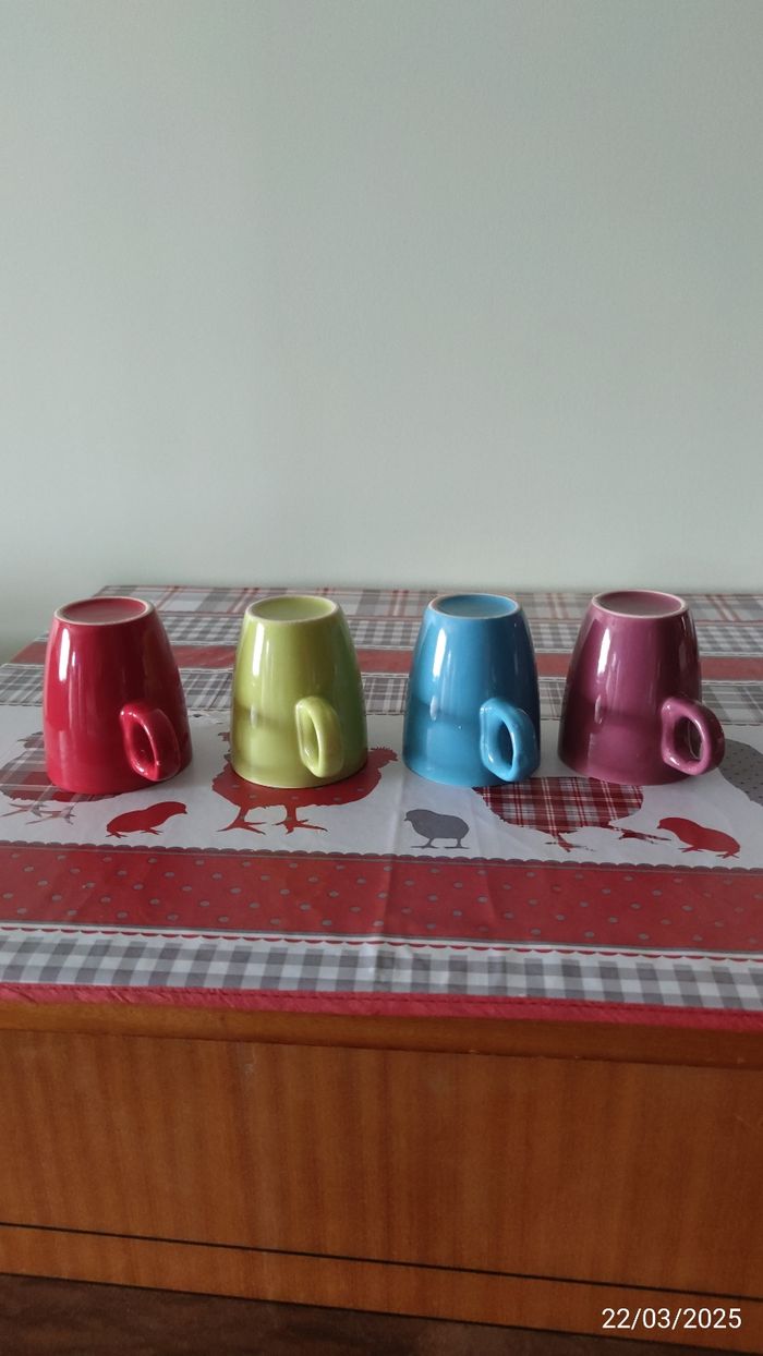 4 tasses colorées - photo numéro 6