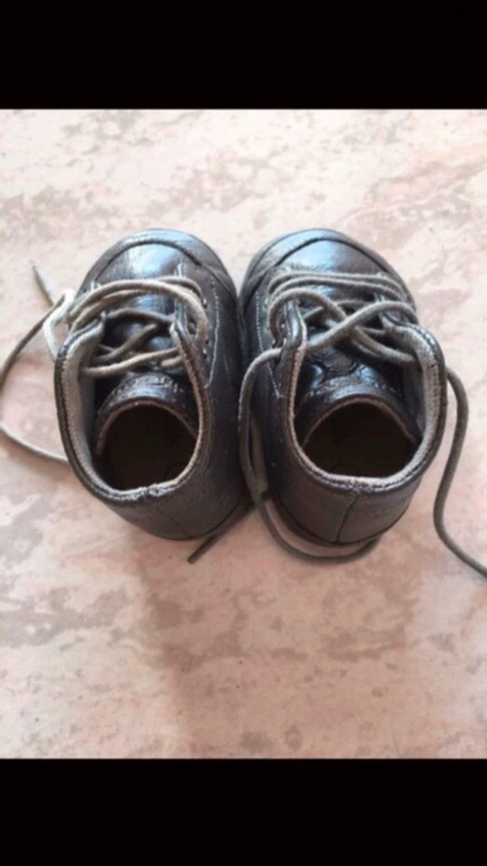 Chaussures bébé - photo numéro 2