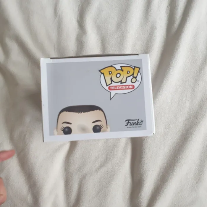 Figurine Pop 421 Eleven Stranger Things - Collection, en parfait état - photo numéro 7