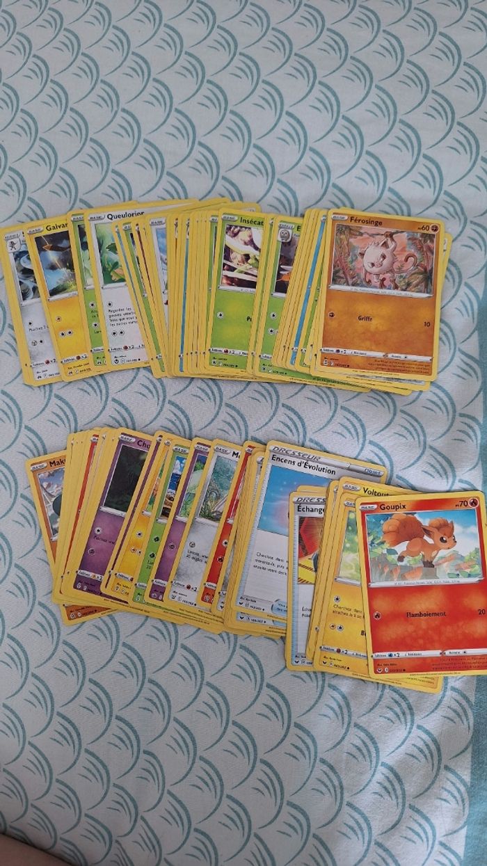Lot cartes Épée et bouclier