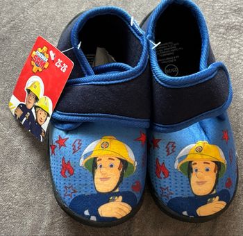 Pantoufle Sam Fireman taille 25/26 Neuf