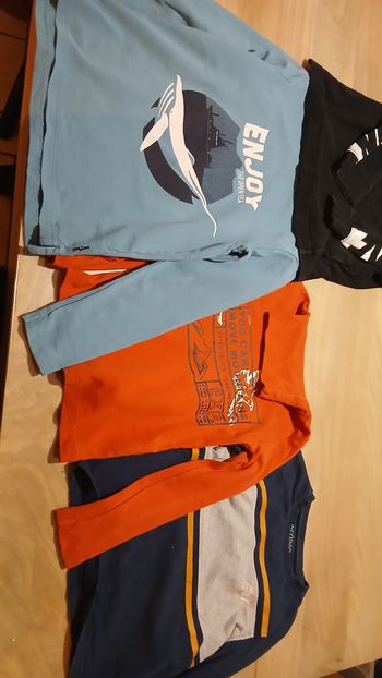 Lot 4 t-shirts manches longues 8 ans garçon 