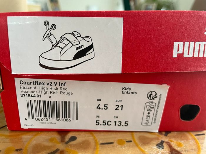 Basket marque Puma T.21 - photo numéro 2