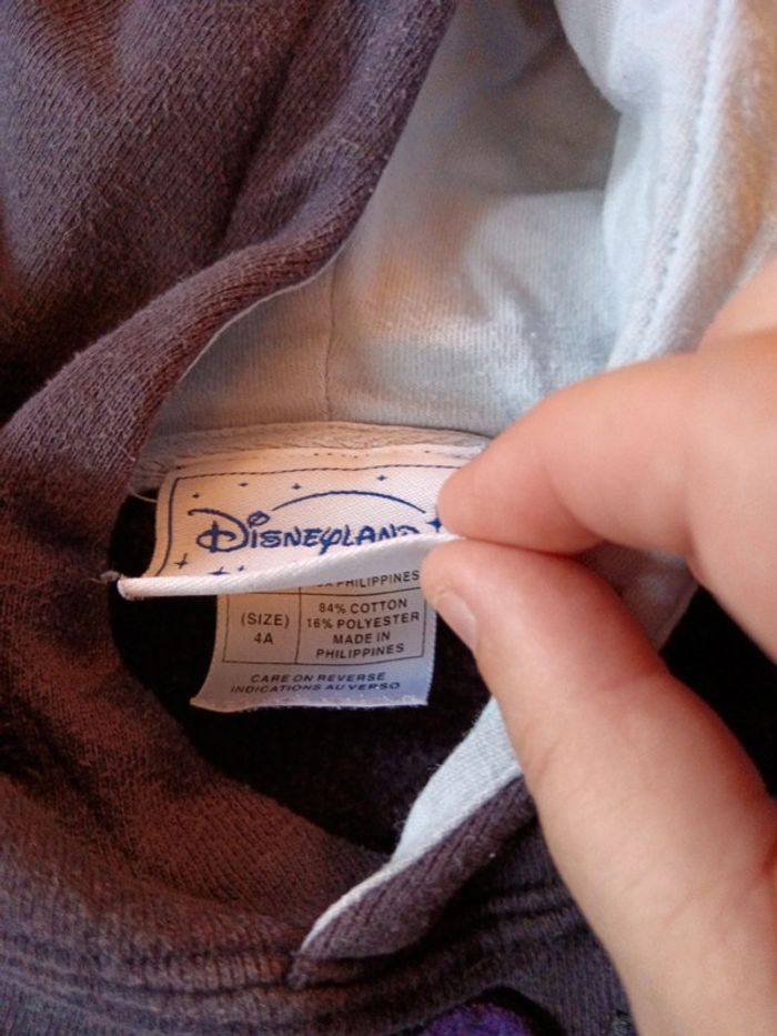 Sweat 4 ans en bon état - photo numéro 3