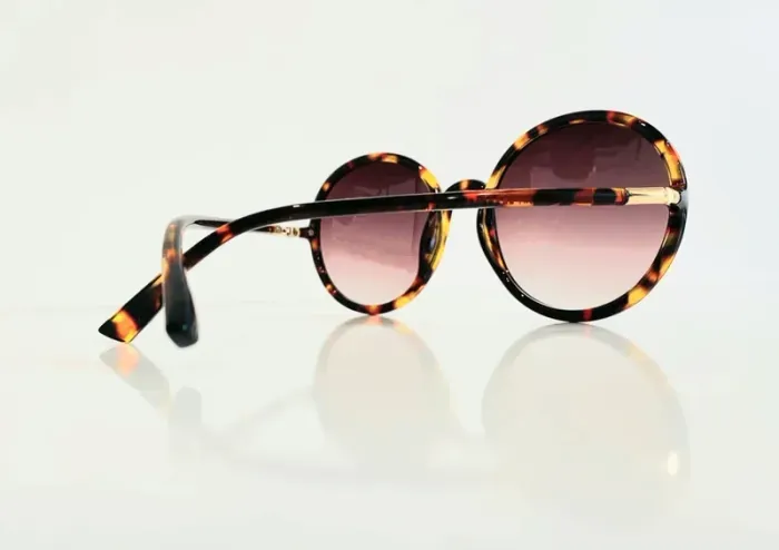 Lunette de soleil femme ronde marron léopard verres dégradés uvprotection catégorie 3 - photo numéro 3