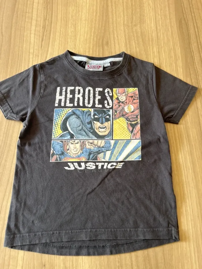 Tee shit heroes 5 ans - photo numéro 2
