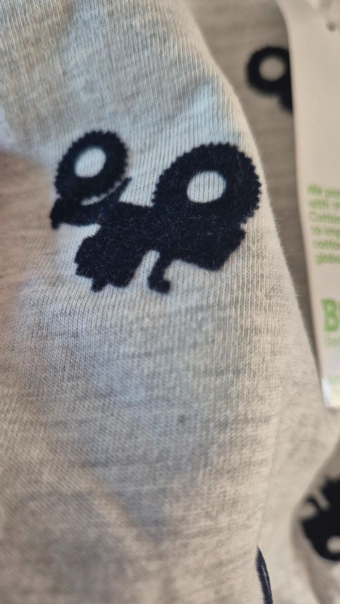 T-shirt neuf taille 7 ans - photo numéro 4