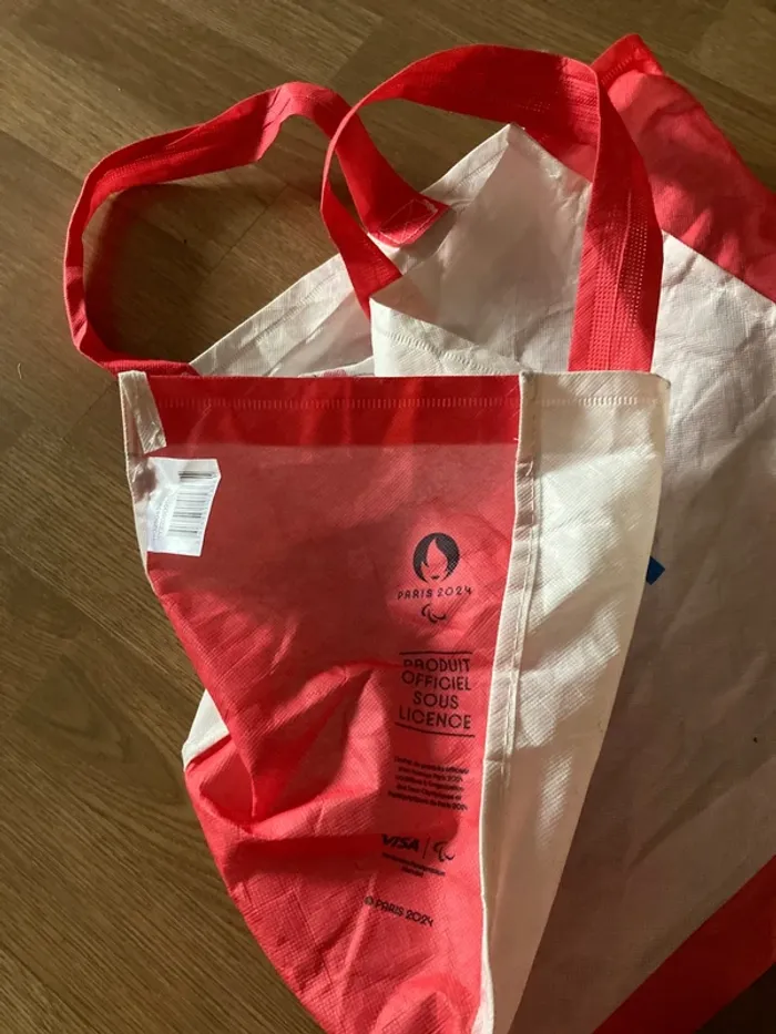 Petit sac Paris 2024 - photo numéro 3