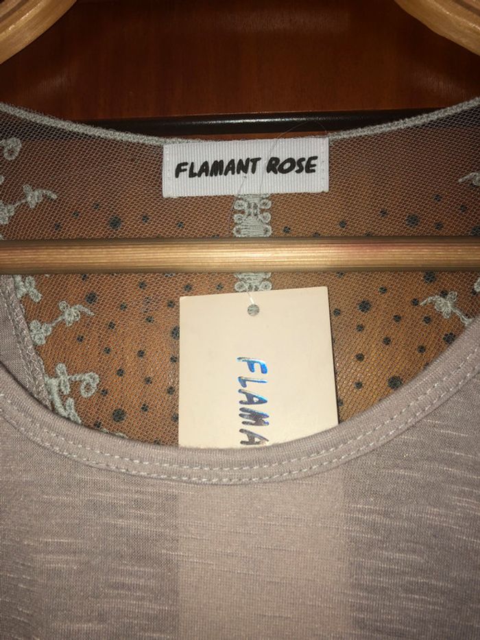 T-shirt dentelle taille unique Flamant Rose neuf avec étiquette - photo numéro 3
