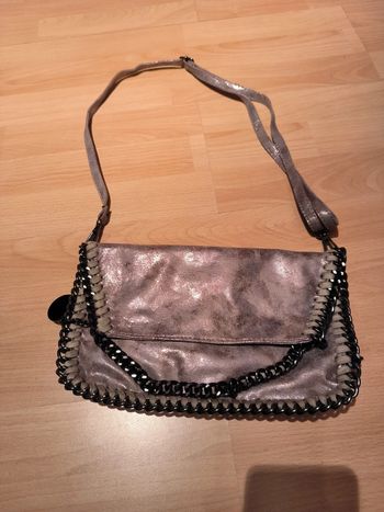 Sac à main argenté