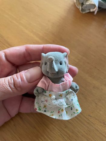Figure éléphant vintage sylvanian families